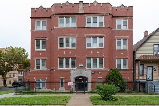 Photo - 8001-8003 S Muskegon Ave Chicago, IL 60617