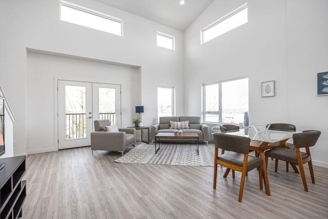 Photo - Vertisee Heights