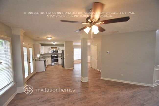 Photo - 2546 Plymouth Way