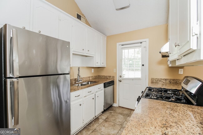 Photo - 55 Jennifer Ln