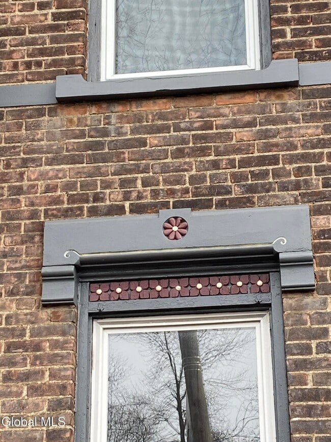 Photo - 546 5th Ave Unit 1