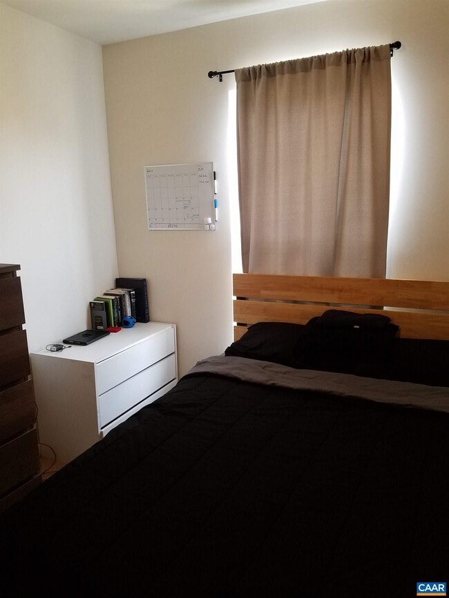 Photo - 813 Rainier Rd