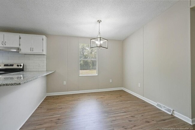 Photo - 234 Twin Creek Dr