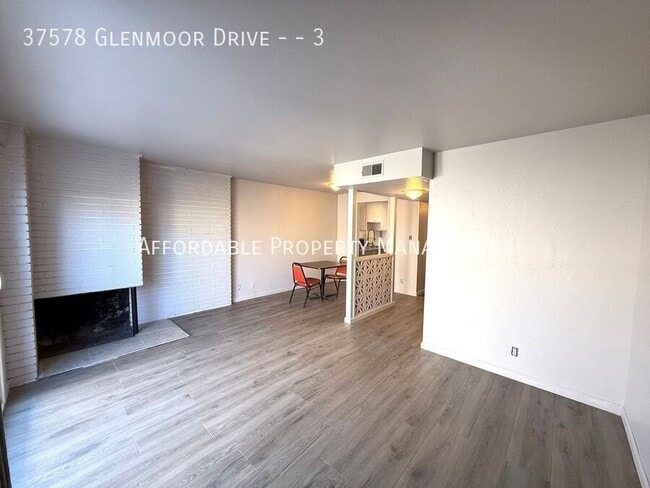 Photo - 37578 Glenmoor Dr Unit 3