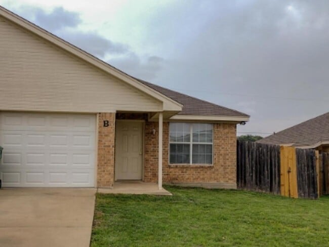 1619 Pima Trail Unit B