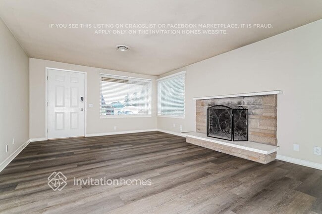 Photo - 2735 Locust Ave W