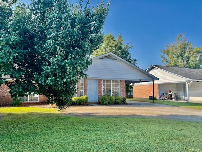 Photo - Rockcreek Dr #3 &amp; 355 Mathis Unidad 3 Rockcreek Drive