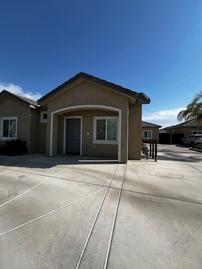 Photo - Frankie Lou St Unit #A