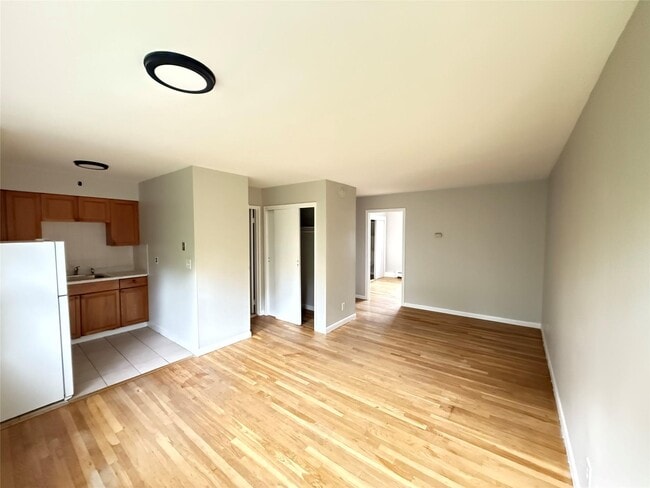 Photo - 310 High Ave Apartment Unit 1J