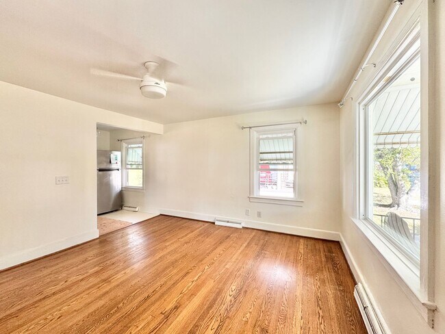 Photo - Lovely 2 Bedroom Convenient to Wendover