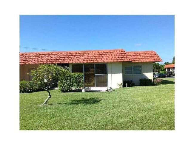 Building Photo - 1918 Palmland Dr Rental