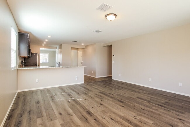 Photo - 25422 W Lamont Ave