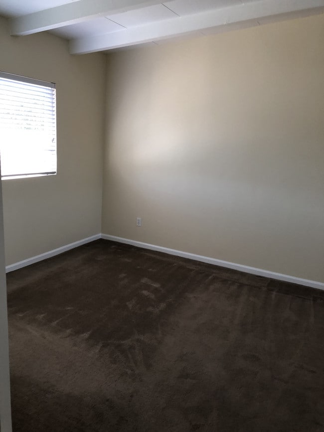 Bedroom 1 - 328 Griswold St Unit 203