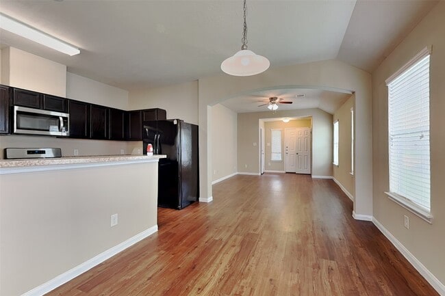 Photo - 21606 Nella Cir