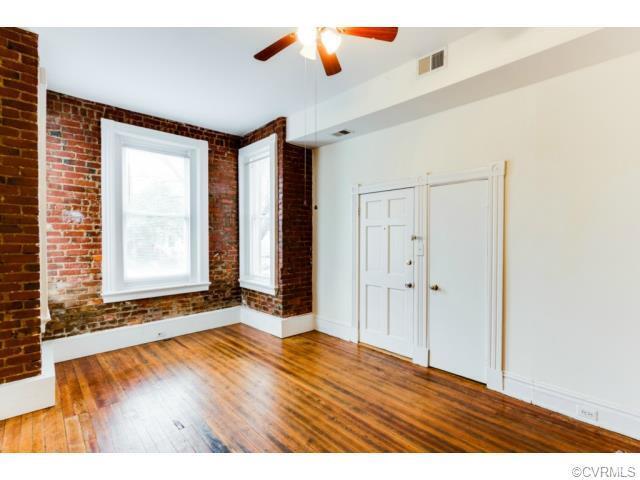 Building Photo - 1321 Floyd Ave Unit 1 Rental