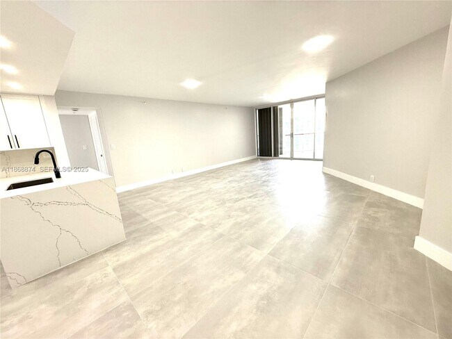 Photo - 6767 Collins Ave Unit 1501
