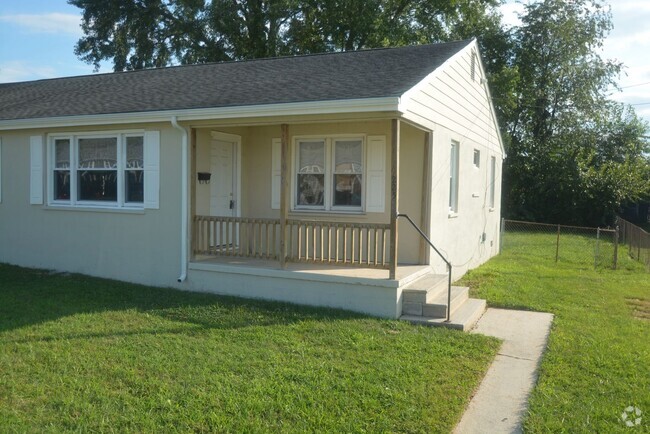 Building Photo - Updated and Charming 2 Bedroom 1 Bathroom ... Rental