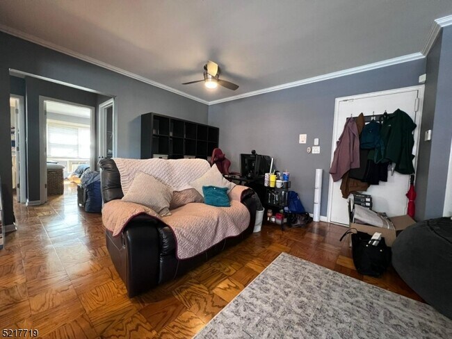 Photo - 100 Luttgen Pl Unit B3