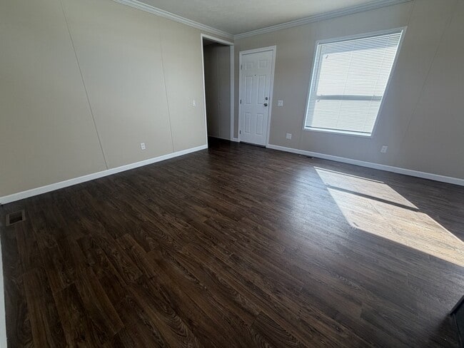 Photo - 38127 Ducharme Dr