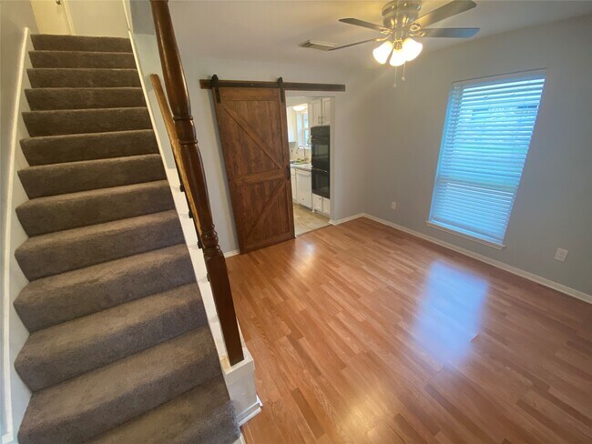 Photo - 29021 Cherrywood Ln