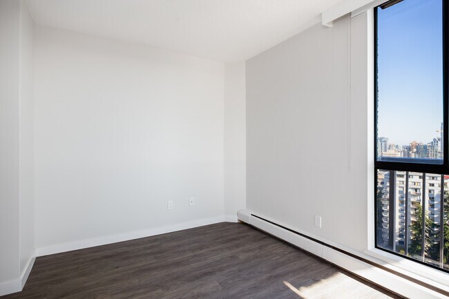 Photo - Hendry House Unit 01608