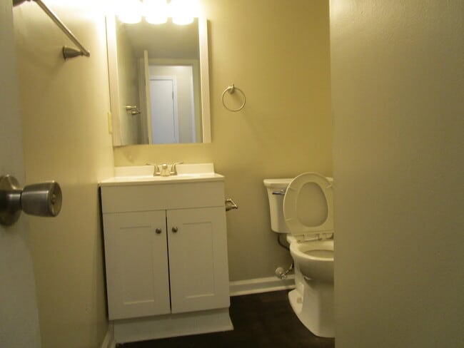 Photo - 1944 Gion St