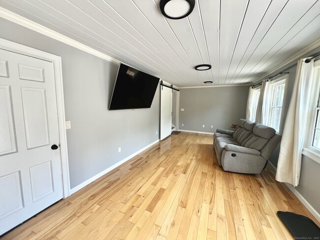 Photo - 234 Weston Rd