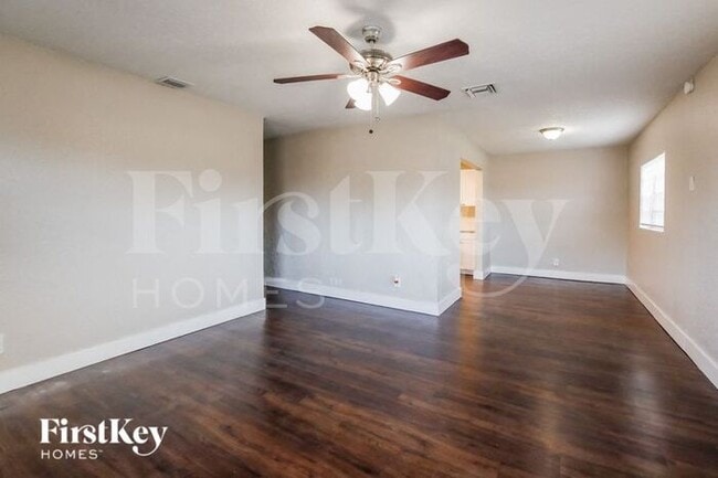 Photo - 2121 NW 28th Terrace