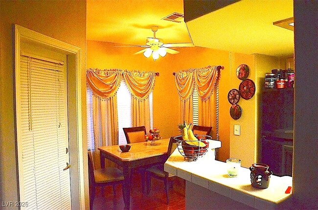 Photo - 2975 Bluegrass Ln Unidad 824 Rental
