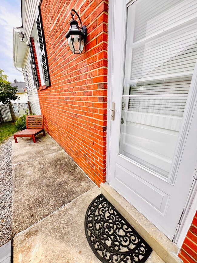 Photo - 7441 Convair Dr Unidad 1