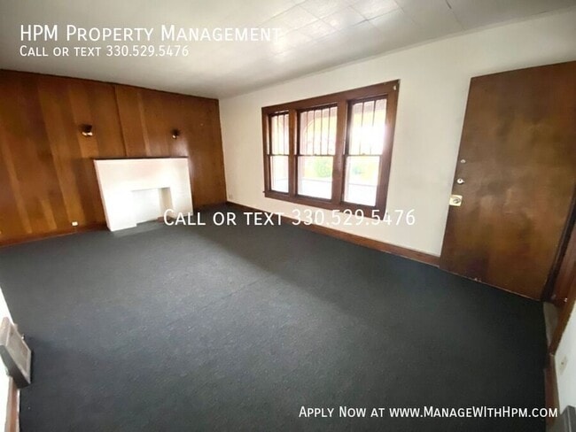 Photo - 213 Exeter Ave SW
