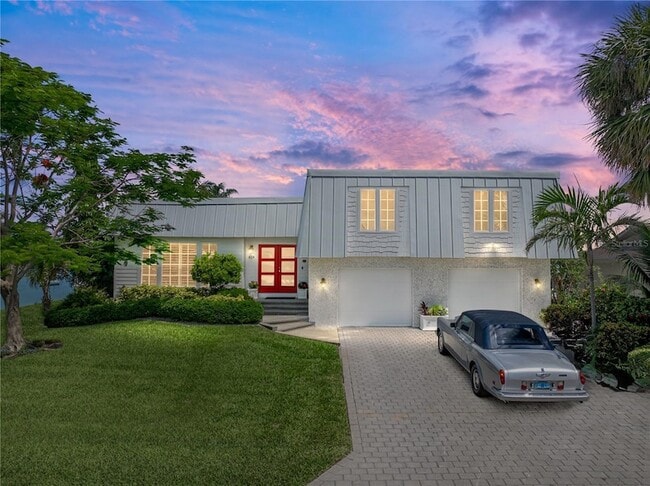 Building Photo - 829 59th Ave