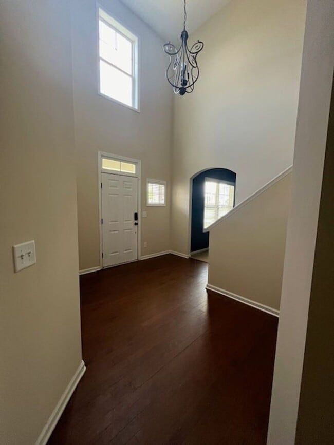 Photo - 124 Long Pond Dr