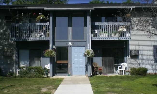 Building Photo - 811 S Carney Dr