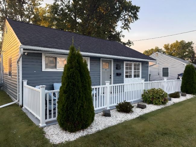 Photo - 37 Crescent Rd