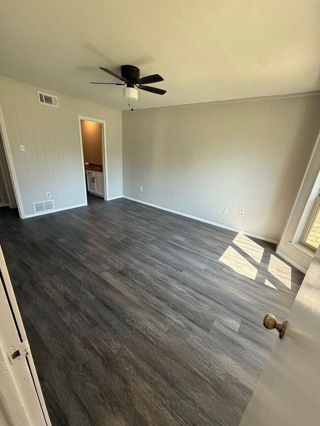 Photo - LEMONWOOD7412-14 Unit 7414