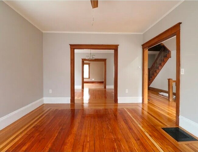 Photo - 67 Tonawanda St Unidad 2