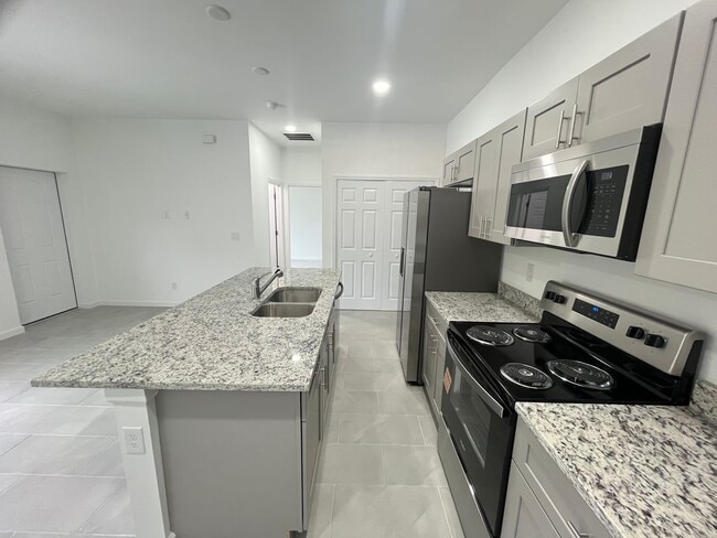 Photo - Charming 1 Bed-1 Bath-1 Car Garage Home in Lehigh Acres!