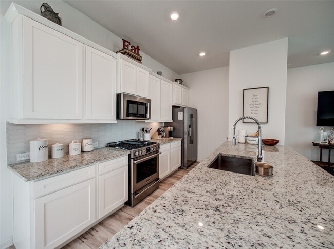 Photo - 22707 Sutherland Bend Ln