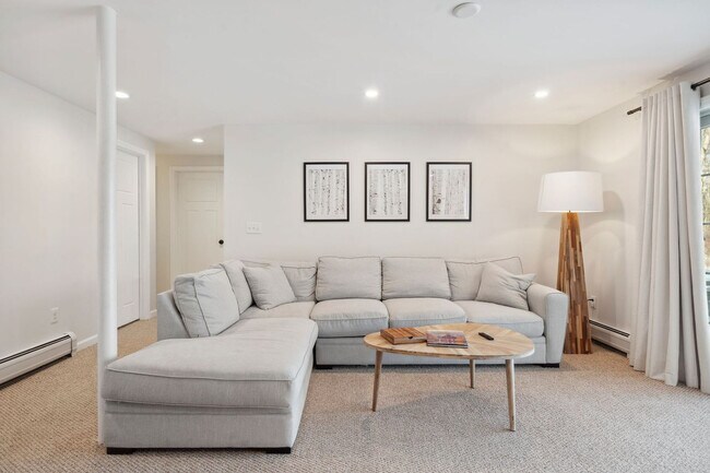 Photo - 589 Laconia Rd Unit ID1333611P