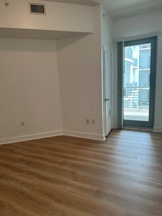 Photo - 1830 Radius Dr Unit 1220