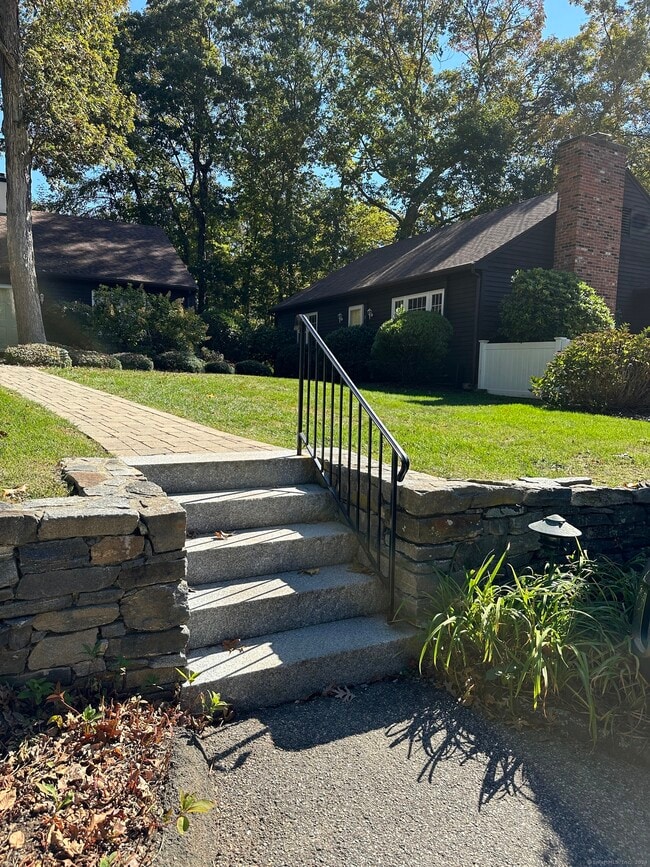 Photo - 7 Wilshire Rd Unit 7