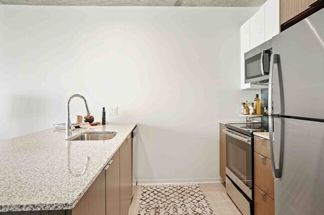 Photo - 2117 S Wabash Ave