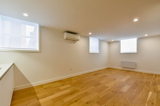 Photo - 590 Av. Outremont Unit 1