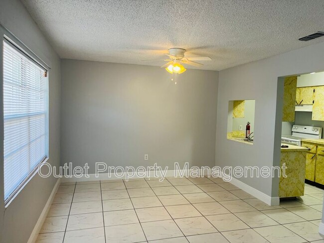 Photo - 325 N 5th St Unit 325-5