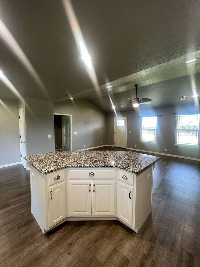 Photo - COMING SOON IN NEOSHO MO!!! Beautiful 3 bedroom, 2 bathroom home in Neosho in adorable neighborh...