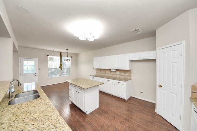 Photo - 11451 Ashford Willow