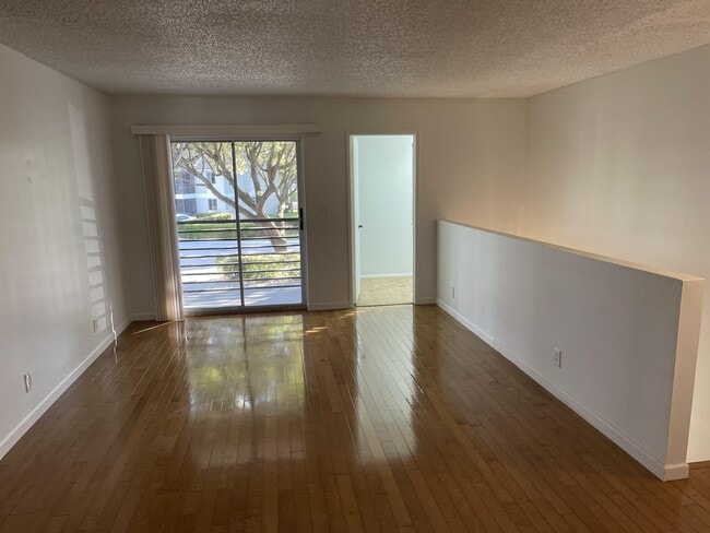 Photo - 102 Gardens Dr