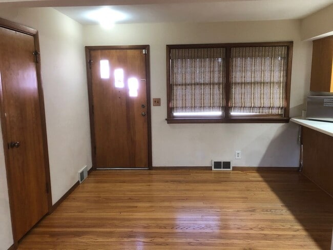 Photo - Large Open Concept House!