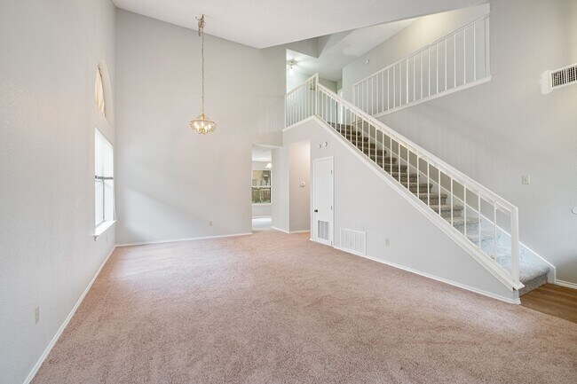 Photo - 3 Bedroom, 2.5 Bath, 2 Story Home in Milwood